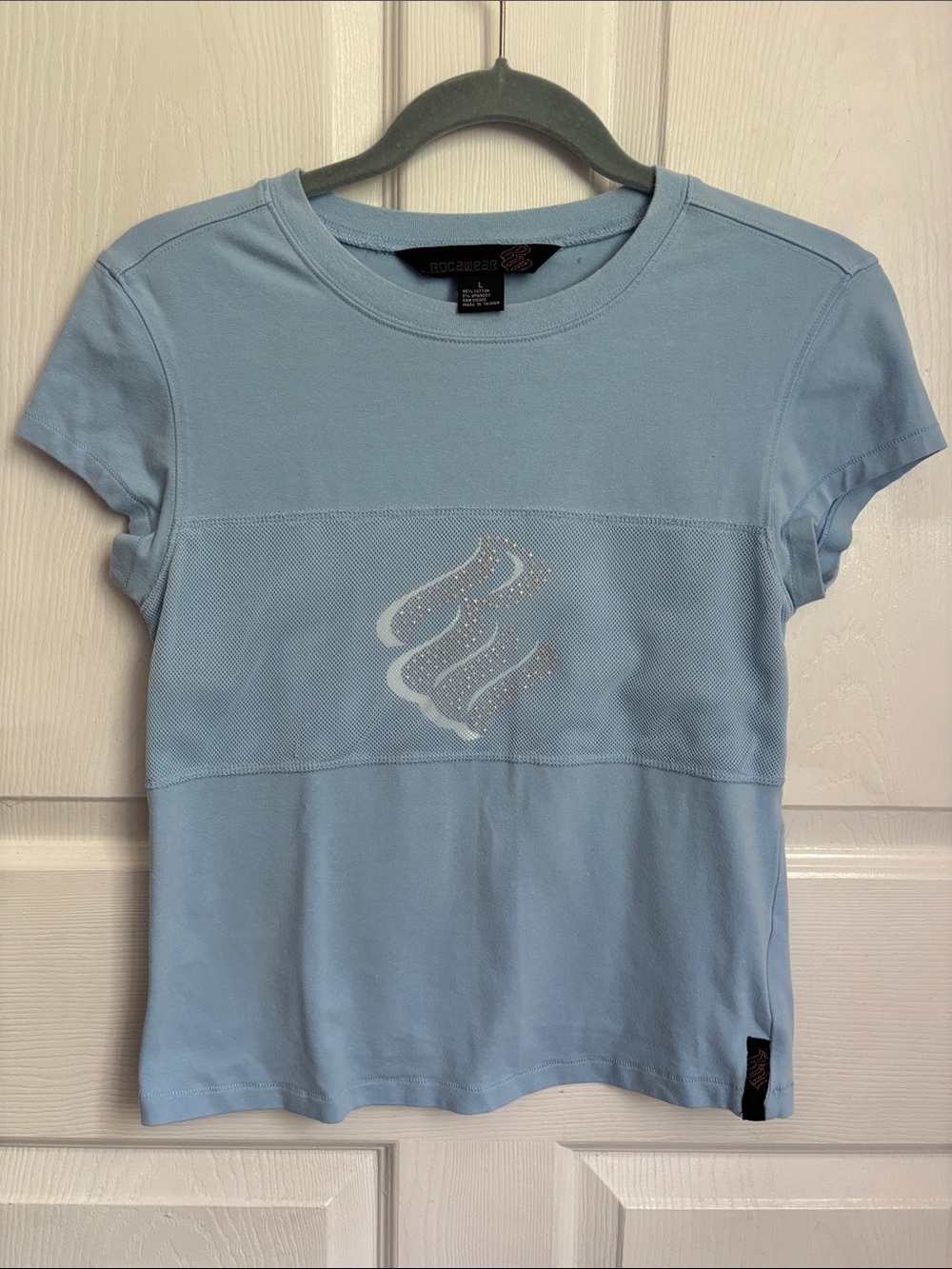 Y2K Rocawear Light Blue Short Sleeve Logo Baby Tee size Large juniors